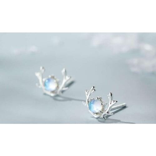 Japanese New Moonlight Stone Elk Stud Earrings Fashion Fresh Girl Dreames Silver Plated Earrings Suitable for Lady Party Jewelry