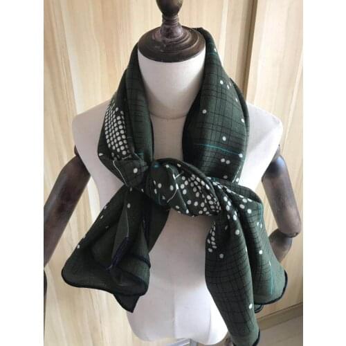 2020 new arrival autumn spring classic design 140*140 cm animal scarf 65% cashmere 35% silk scarf wrap for women lady girl