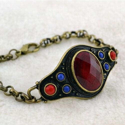 Court Vintage Ornament Jewelry Bronze Faceted Oval Red Gem Pattern Bracelet For Female