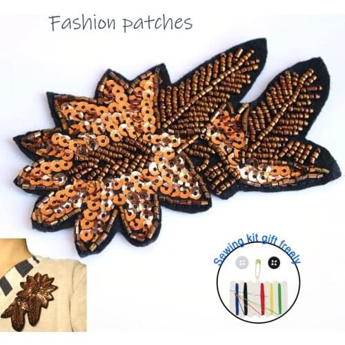 Fashion 3D Handmade beaded flower Patches for clothing DIY sew on sequin rhinestone parches Beaded appliquesbordados para