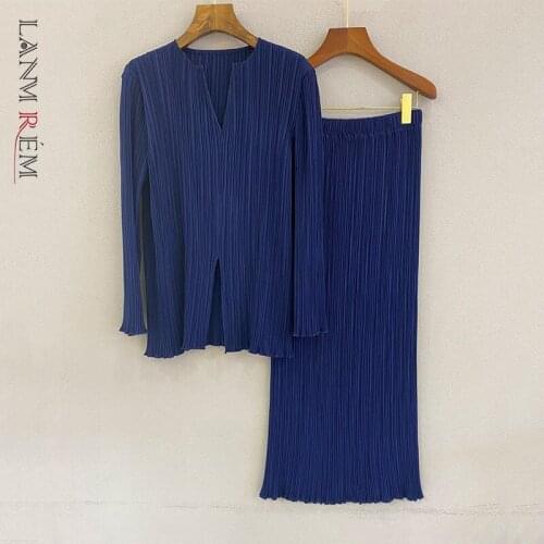 LANMREM Folds Two Piece Set Women New V-Neck Long Sleeve Shirts High Waist Solid Color Skirts Fit Fashion Autumn 2021 2W306