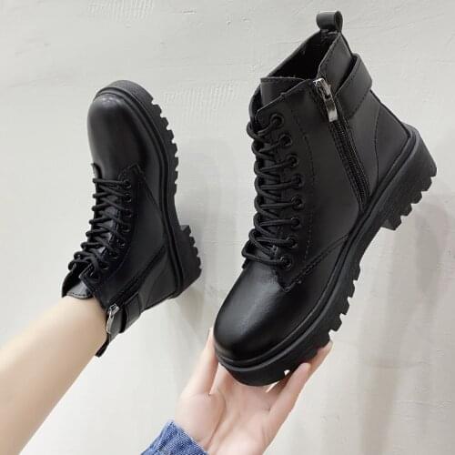 2021 New Womens Fashion Rainboots Waterproof Shoes Woman Mud Water Shoes Rubber Lace Up Ankle Boots Sewing Rain Boots Plus
