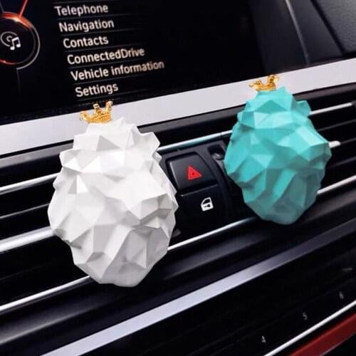 1PC New Creative Lion Head Shape Car Perfume Fragrance Cool Car Air Freshener Smell Car Diffuser Vent Clip Scent Refill For Car
