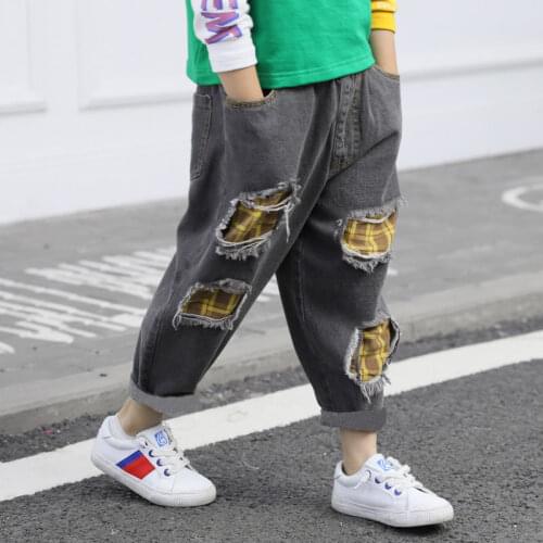 Children Jeans Fashion Hole Plaid Stitching Boys Denim Pants Big Pocket Ribbon Harem Pants Big Boy Pants Autumn Kids Trousers