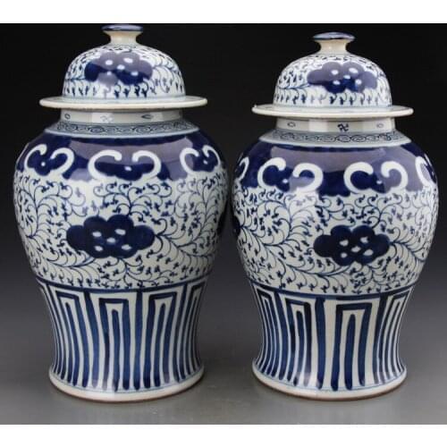 Hand Painted Blue And White Lotus Branches temple Jar Antique Porcelain Handicrafts collection porcelain ceramic Ginger jar vase