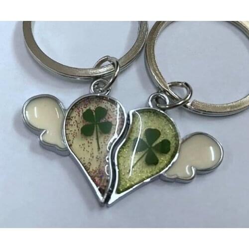 YQTDMY 10 pcs Personalized real four leaf clover classic shamrock keychain