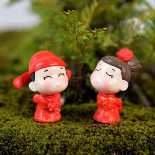 Chinese Bride Groom Figure Miniature Ornaments Smiling Doll Toy Wedding Cake Red Home Decoration Micro Landscape Apr