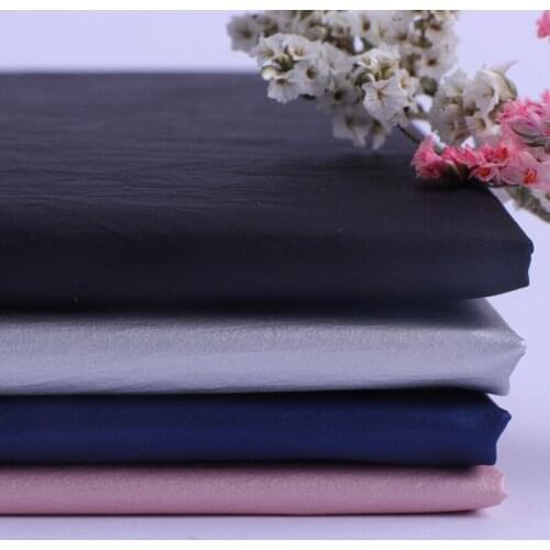 Dull Surface Gilded Nylon Taffeta Fabric 20D Waterproof For Fashion Down Jacket