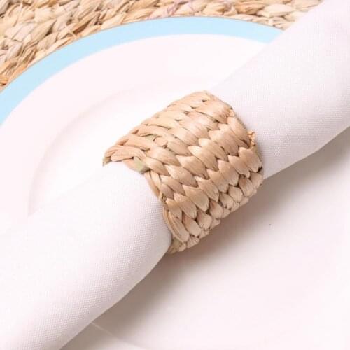 Restaurant Napkin Ring Creative Hand-woven Napkin Button Bamboo Straw Woven Towel Ring Candlelight Dinner Table Accessories