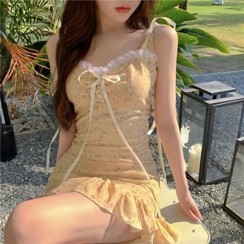 Small Broken Flower Lace Edge Light Yellow Suspender Skirt 2021 New Sexy Spring Waist Bag Hip Ruffle Dress Womens Wear