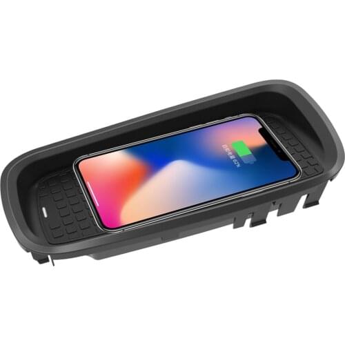 Aotsr QI Wireless Car Charger For Lexus CT 2015-2017 Intelligent Infrared Fast Wireless Charging Car Phone Holder for iPhone