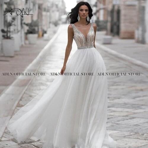 Fashion V-neck Boho Wedding Dress Delicate Beaded Backless Bridal Gown Custom Made A-line Bride Dress 2021