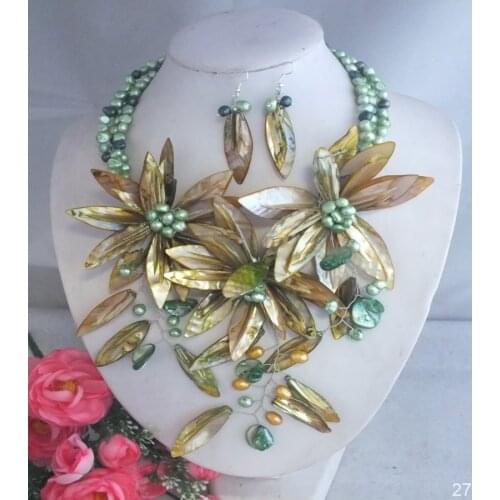 Beauty 2021 Green African Shell Beads Flower Necklace For Wedding 20"