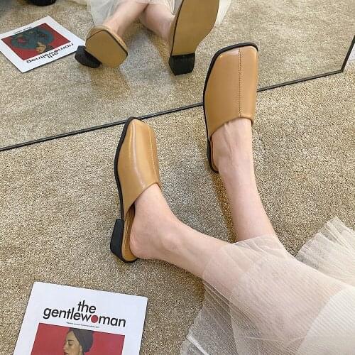 2021 Summer Womens Sandals and Slippers Retro Style Simple Pure Color Shallow Mouth Baotou Mid-heel Half Slippers Hot Sale