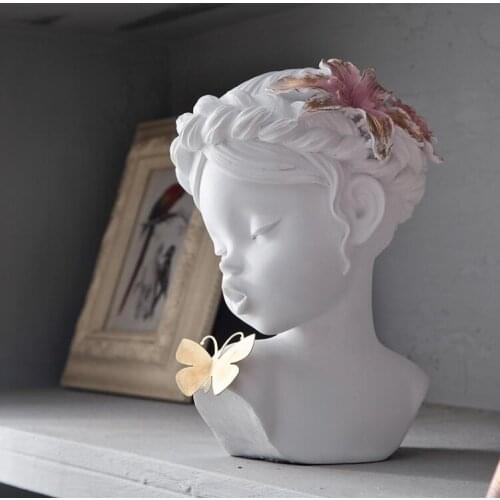 Cute White Girl Angel Statue Tabletop Angel Decoration Figurines luxury Home Decor Resin Angels Wedding Birthday Gifts 05497