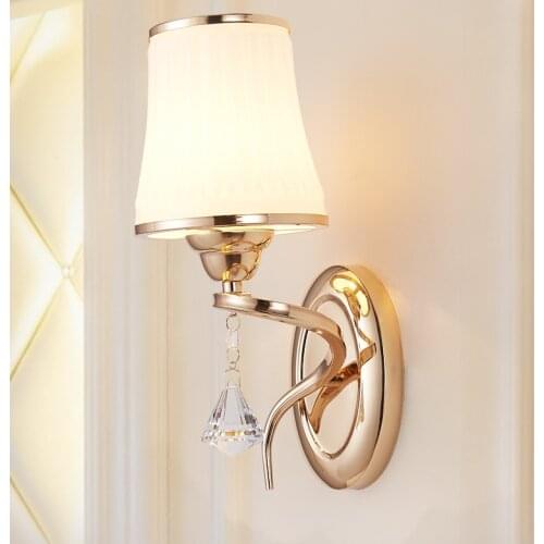 European Style Retro Wall Sconce Modern Nordic Luminaire Sconces Lighting Restroom Bedroom Gold Bedside Antique Wall Lamp