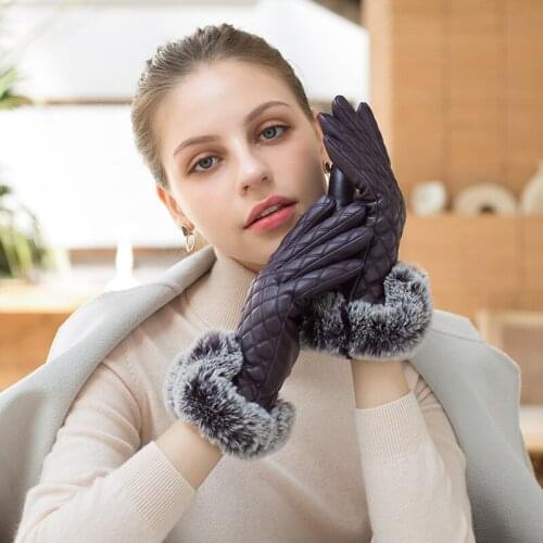 Fashion Women Gloves Winter Warm Touch Screen Windproof Thicken Warm Black Red Gloves for Ladies Plaid Stripes