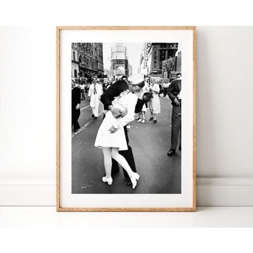 V-J Day in Times Square Poster Print Kiss Wall Art Canvas Painting Black White Picture Valentines Day Love Gift Home Room Decor
