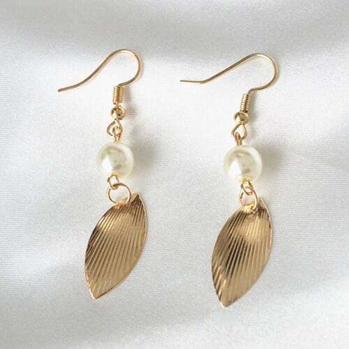 Vintage Leaf Design Imitation Pearl Fashion Earrings Gold Color Leaves Earring for Women DIY Jewelry Bijoux Gifts Wholesale