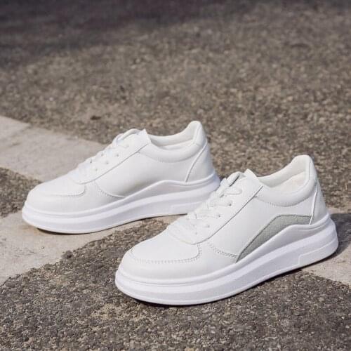 QWEDF Women Casual Shoes New Women Sneakers Fashion Breathable PU Leather Platform White Women Shoes Soft Footwears D9-01