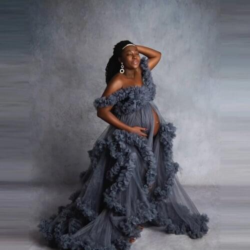 Fashion Grey Tulle Maternity Dresses for Photoshoot Off the Shoulder Front Split Extra Puffy Ruffled Pregnancy Dresssing Gowns