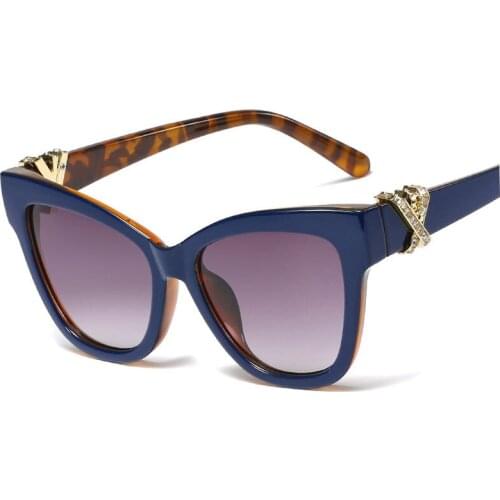 Veshion Retro Cat Eye Diamond Luxury Sunglasses Men Women Fashion UV400 Glasses