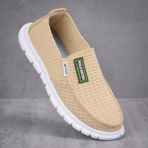 Spring 2020 New Style Flying Knitted Air Permeable Sneaker Casual One Foot Lazy Shoes Mens Shoes