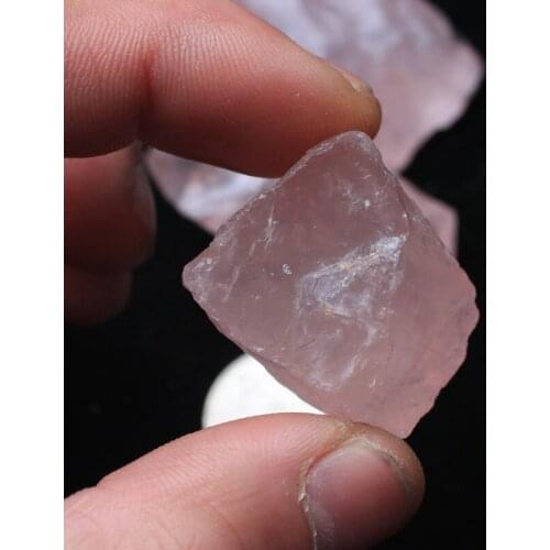 100G Natural Raw Pink Rose Quartz Crystal Rough Stone Specimen Healing crystal love natural stones and minerals fish tank stone