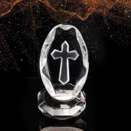 European Creative Clear Oval Cross Crystal Ornaments Christian Devout Crystal Paperweight Center Home Decor Collection Crafts