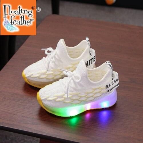 Size 21-30 Children Casual Shoes With Luminous Sole Breathable Baby Boys Sneakers Glowing Sneakers Toddler Led Shoes For Kids