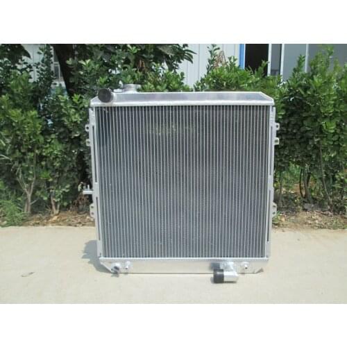 BRAND NEW 3 ROWS 62MM UNIVERSAL ALUMINUM RADIATOR FOR 1988-1997 Toyota HILUX LN106 LN111 Diesel
