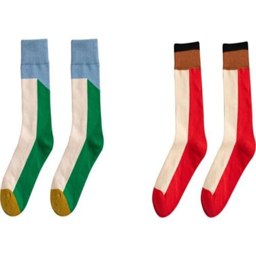 Street Hipsters In Cotton Socks Color Stitching Long Piles Of Japanese Candy Matching Four Seasons