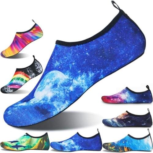 Damyuan 2020 Summer Beach Shoes Men Women Quick-Dry Lightweight Pool Beach Swimming Drawstring Shoes Water Sports Slippers