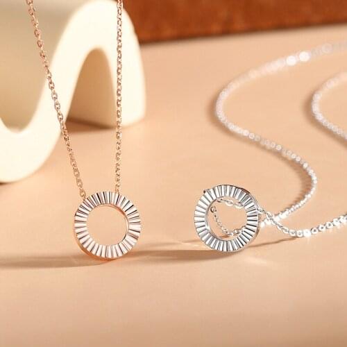 GCC177 New Disc Rose Gold Necklace Female Niche Design Cold Wind Ring Clavicle Chain Korean Version of All-match Item Decoration