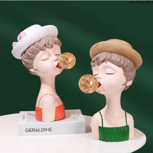 European Style Bubble Gum Girl Ornaments Resin Figure Bust Sculpture Crafts Girl Room Decoration Home Decoration Birthday Gifts