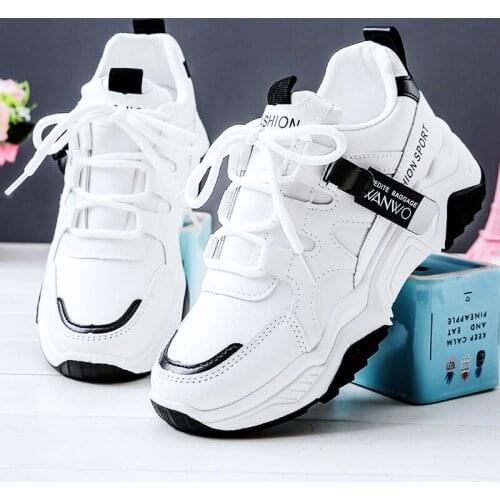 2021 Womens Height Increase Platform Sneakers White Fashion Shoes For Women Fashion Casual Walking Shoes Trainers Work