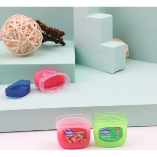 Prevent Cracking and Repair The Lip Line for Long-lasting Moisture. Lip Balm Vaseline Lip Balm Can Moisturize Lips Strawberry