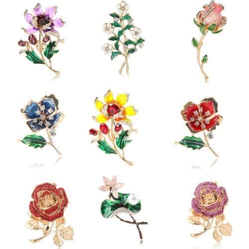 1Pcs New Fashion Flower Enamel Brooches Women Mens Metal Simulated Pearl Elegant Flower Party Banquet Weddings Brooch Gifts