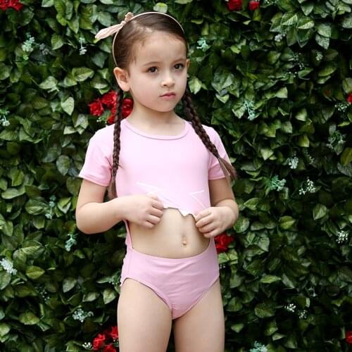 Gilrls One Piece Swimwear 2016 Cute Cut Out Kids Swimsuit Short Sleeve Baby Girl Beach Bathing Suits with Swimming Cap