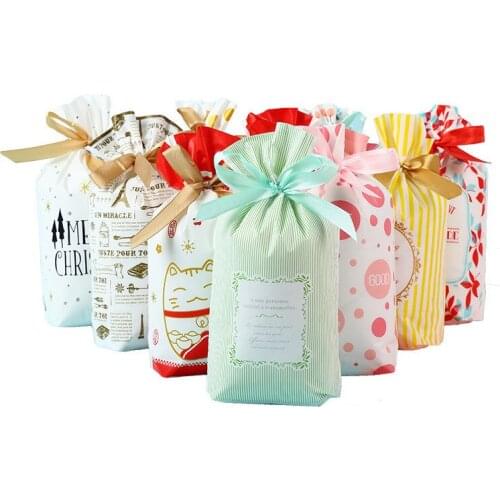 50 Pcs/lot Christmas Santa Claus Elk Gift Bags Candy Bag Xmas New Year Party Decoration Drawable Bags Packing Favors Cookie Bag