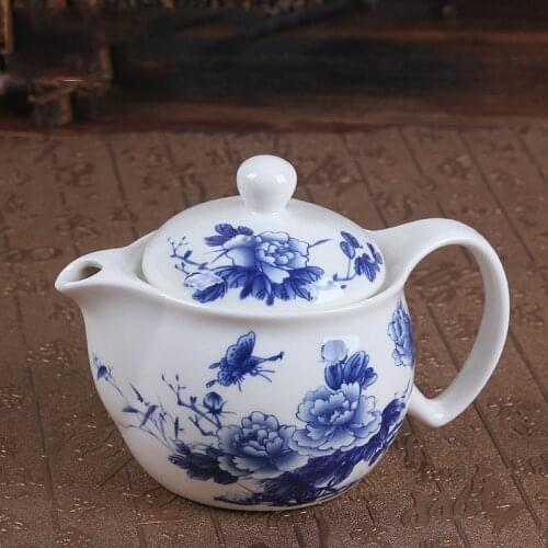 Traditional chinese Handmade Blue and white porcelain teapot 350ML with Tea strainer Ceramic tea pot set