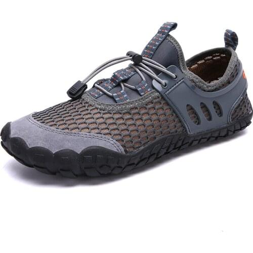 2021 Water Shoes Men Sneakers Barefoot Outdoor Beach Sandals Aqua Shoes male Quick-Dry River Sea Diving Swimming shoes