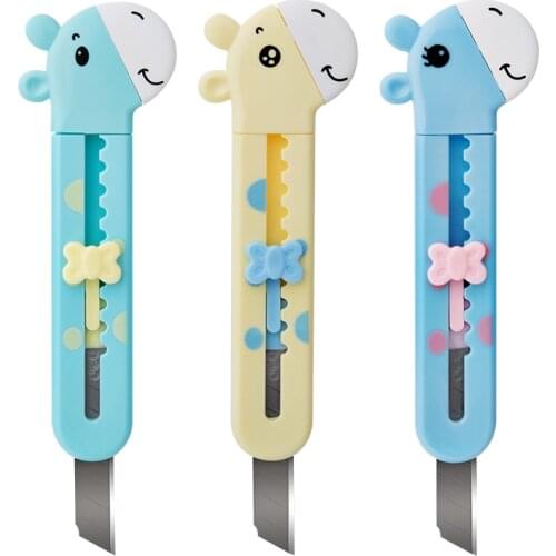 Deli 2022 student art knife Kawaii animal Mini Portable Utility Knife Paper Cutter Cutting PaperOffice School Stationery