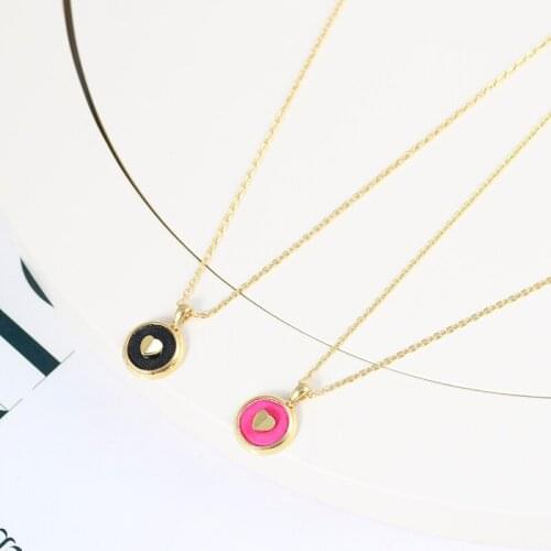 European and American simple leather love peach heart round pendant heart-shaped designer fashion necklace women