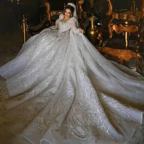 Dubai Plus Size Wedding Dress 2021 V Back Lace Sequined Luxury Bridal Gowns Crystal Beads robes de mariée