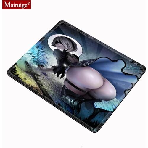 Big Hips Sexy Butt Anime Mouse Pad Small Cloth Gamer Speed Gaming Desk Mat Diy Custom Mousepad 20x18cm for Laptop Table Pads