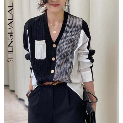 SHENGPALAE patchwork knitted tops womens spring 2021 new V-neck loose single breasted long sleeve irregular shirt female 5C266