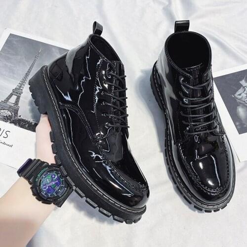 British Style Black Mirror Leather Shoes Men Fashion High Top Mens Martin Boots Casual Street Man Ankle Boots hommes chaussures