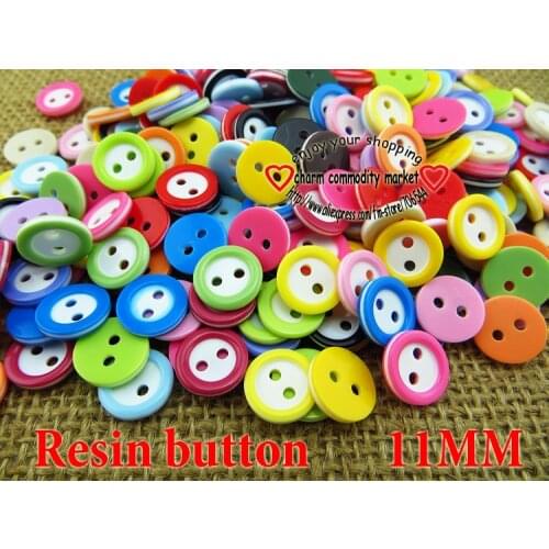200PCS 11MM Dyed RESIN 2-Holes Kids Buttons Resin Coat Boots Sewing Clothes Accessories Brand Sweater Button R-132a
