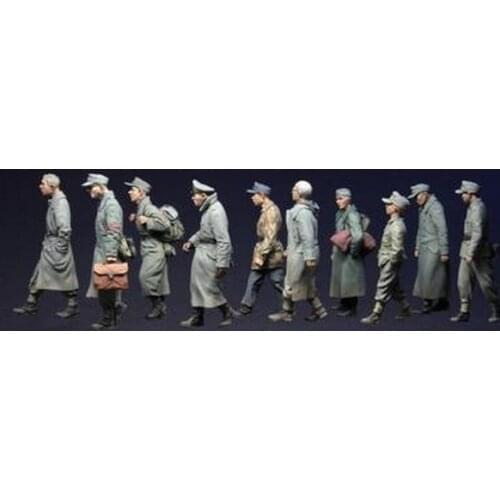 Scale Models 1/35 German POW Historical WWii Figure resin Free Shipping